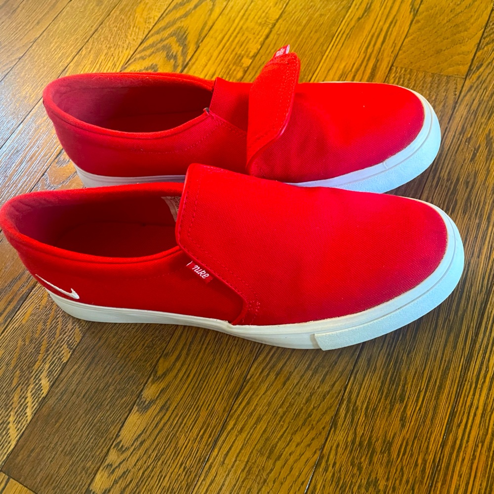 Nike Canvas Sneakers